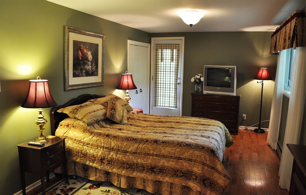 Forest Hill Bed And Breakfast キッチナー エクステリア 写真